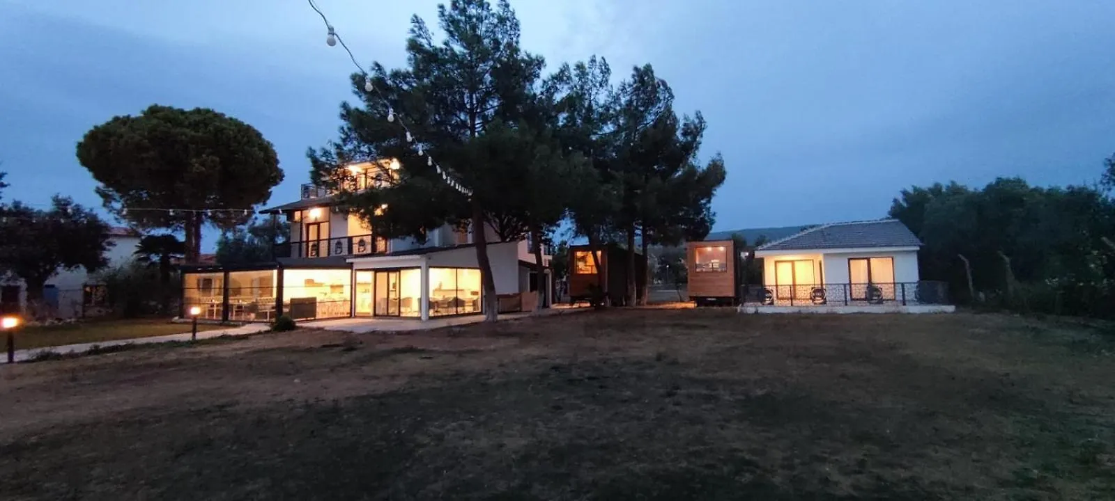 White Moon Otel İzmir