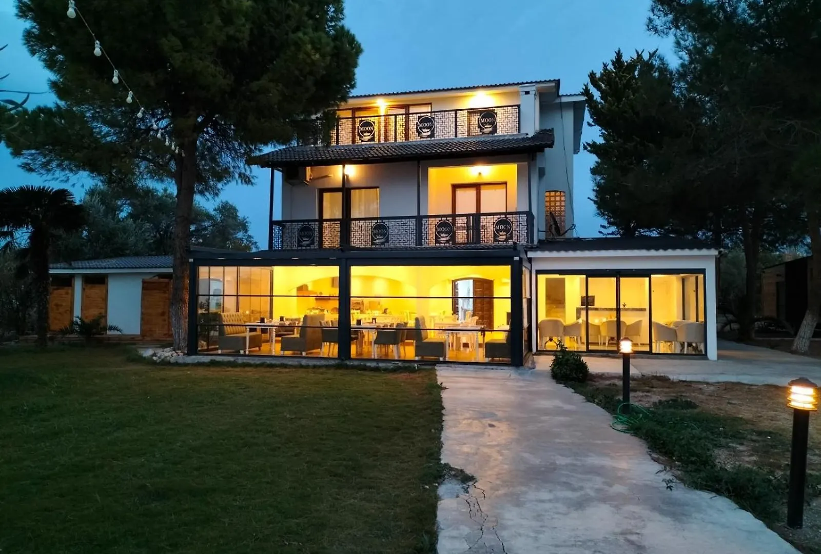 White Moon Hotel Izmir